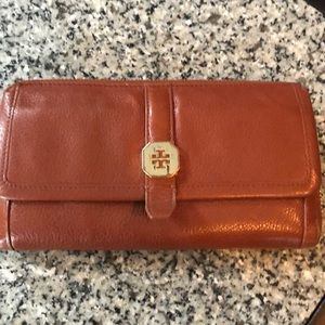 Tory Burch brown leather wallet